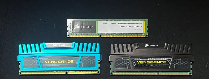 Kit 3 Memórias RAM 4GB