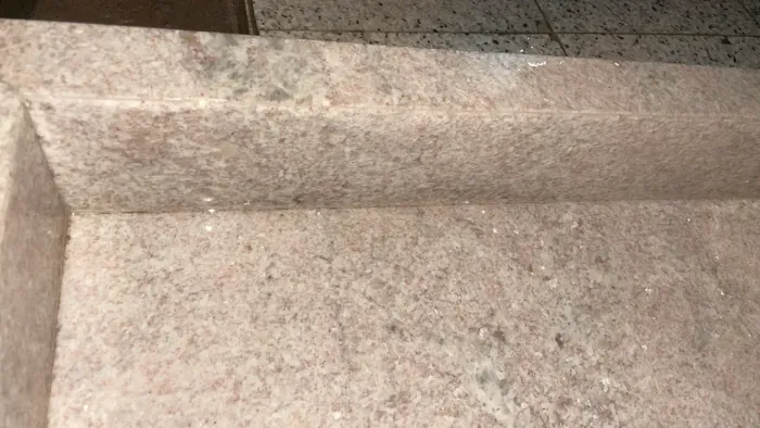 Vende-se nicho de mármore