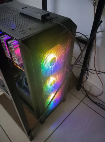 Pc  Xeon 2680 v4 e5- 64 de RAM- AMD  RX5700XT