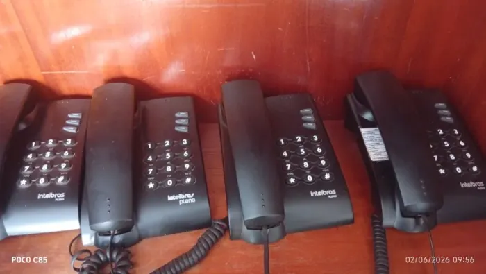 TELEFONES COM FIO R$ 40,00 UNIDADE