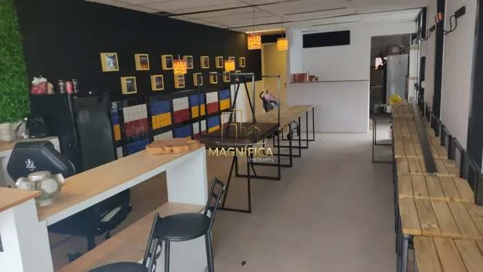 Loja/ Ponto Comercial- Bom Retiro.Que tal montar sua empresa em um magnífico imóvel locali