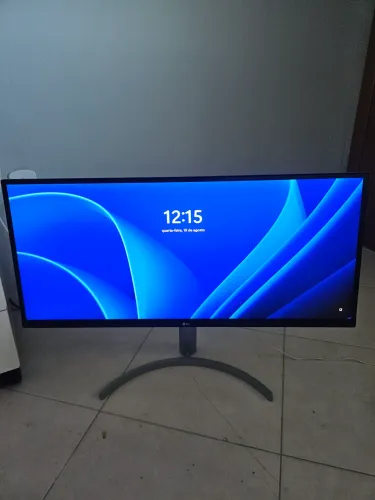 Vendo monitor LG