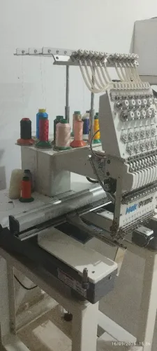 Máquina de bordar profissional 12 agulhas