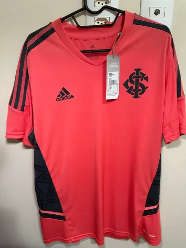 Camisa Internacional 2021 adidas treino 2021 G na etiqueta