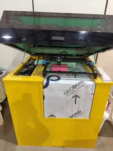 Máquina a laser