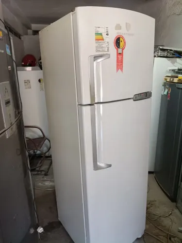 Vendo geladeira Brastemp