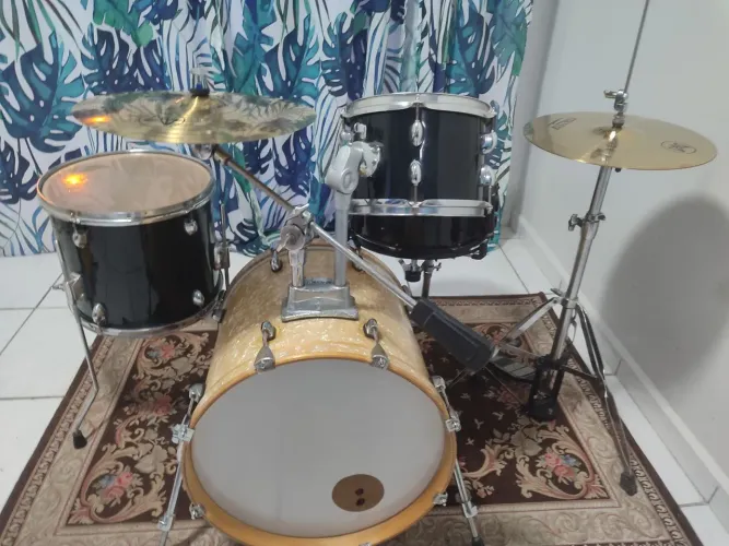 Bateria reduzida kit jazz com pratos