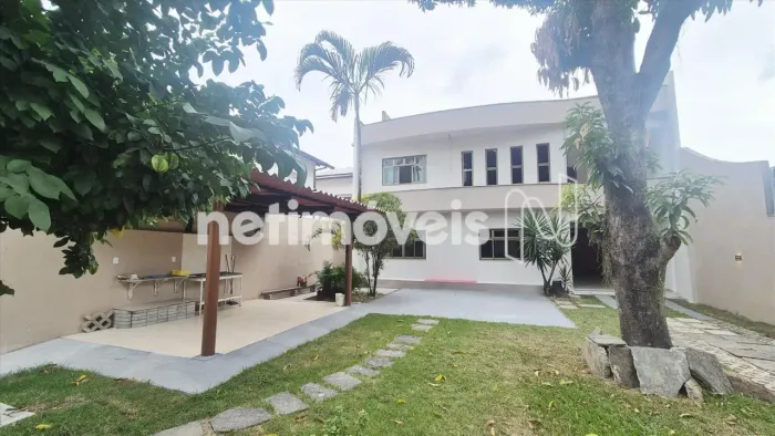 Deliciosa casa duplex com 240m2 no bairro Morada de Camburi!