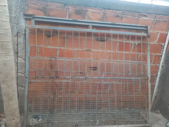 Portão de ferro