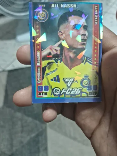 Cartinha do CR7 achei no pacotinho brilhante. Valor 120$