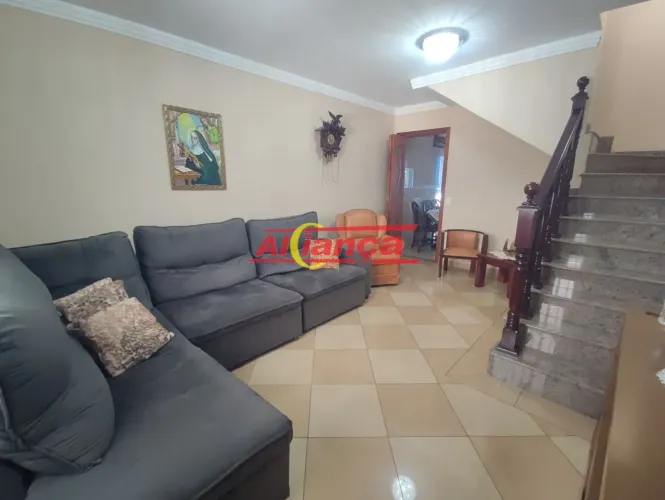 Sobrado 150m², com 3 quartos e 1 suíte à venda no Macedo
