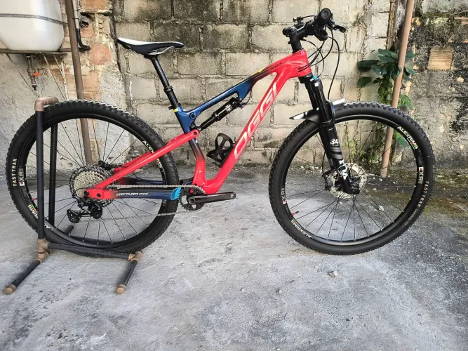 Bicicleta Oggi Caturra Pro T20 XT 2023