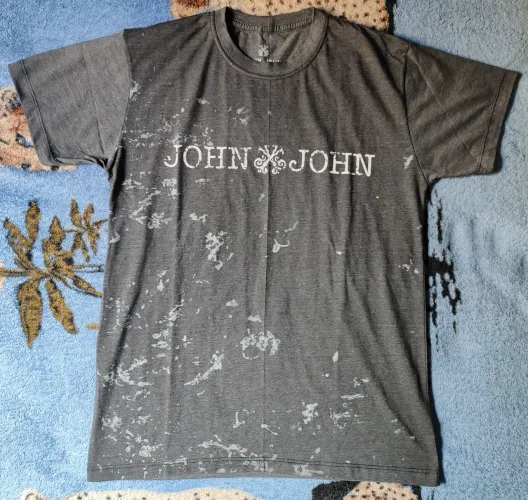 Camiseta John John Destroyed