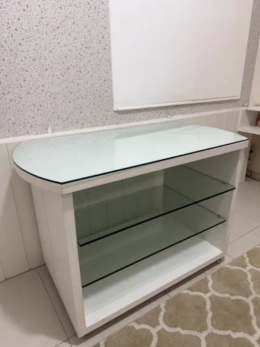 Móveis para loja / showroom - Estante espelhada, balcão e espelho com LED 