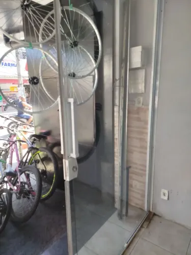 Porta de blindex para frente de loja em 12x