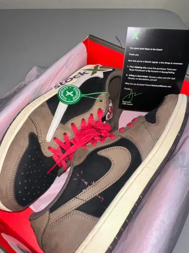 Air Jordan 1 low x travis scott dark mocha