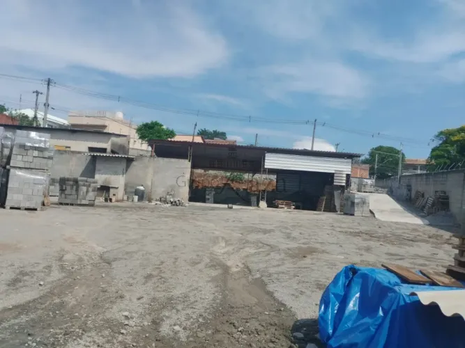 Oportunidade - Galpão Comercial - Jardim do Lago - 1.537m².
