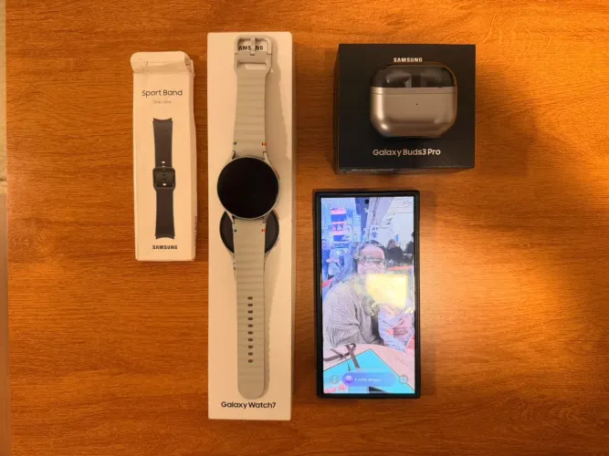 Kit Samsung: S24 Ultra 512GB + Buds3 Pro + Watch7 44mm - Impecáveis