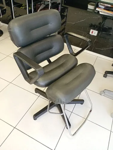 Cadeira encosto fixo cabeleireiro FERRANTE.