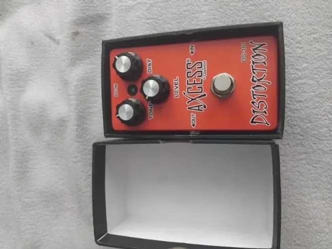 Pedal Para Guitarra Ds101 Distortion Axcess Giannini