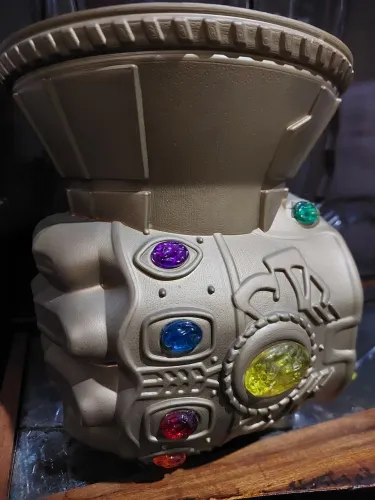 Balde de pipoca manopla "Vingadores - Ultimato".