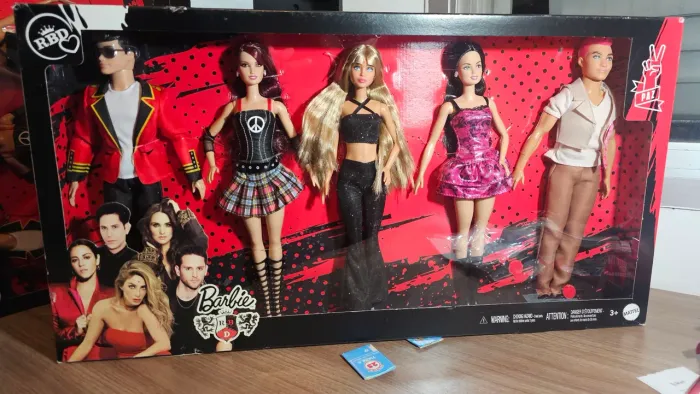 Barbie RBD Rebelde caixa com 5