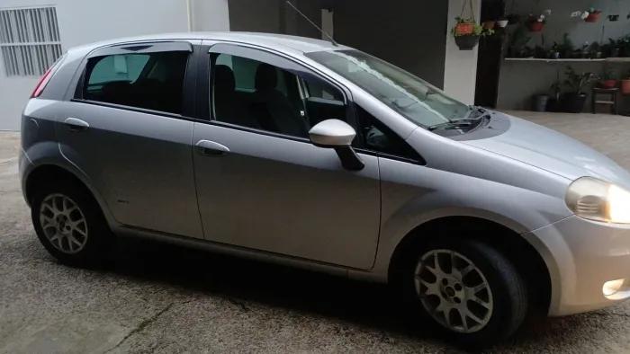 Fiat Punto ELX 1.4 Fire Flex 8V 5P 2008
