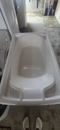 Doação de banheira de banho em bebê 