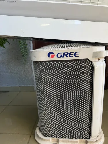 Ar-condicionado 12.000 BTU Green oito meses de uso