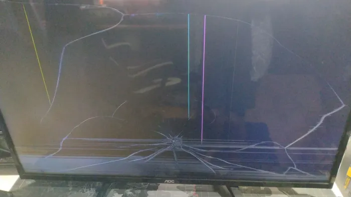 TV Smart AOC tela quebrada