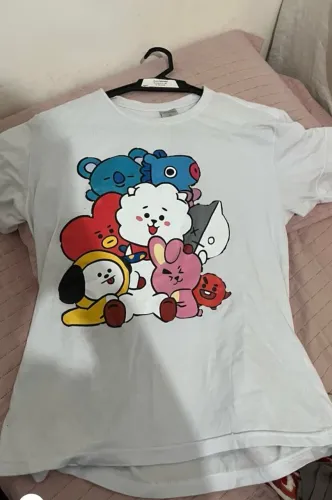 Camiseta BT21 branca