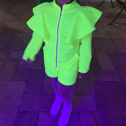 Macacão infantil amarelo neon