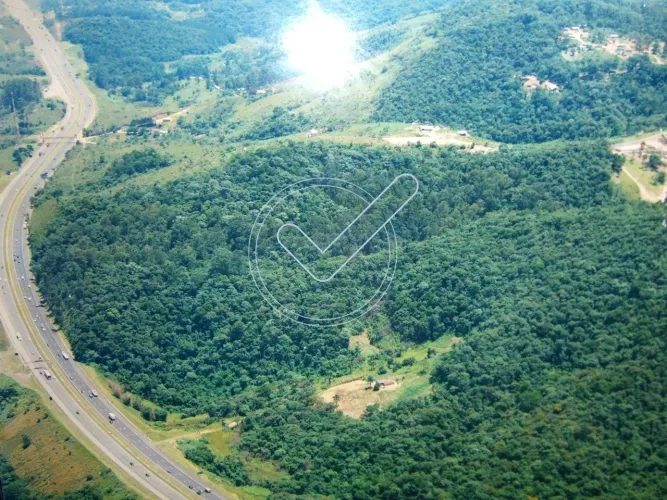Área para Incorporação Imobiliária de 700000 m2 à venda em São Roque| Frente para Rodovia
