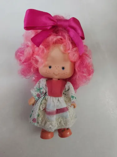 Boneca Moranguinho Amorinha anos 80
