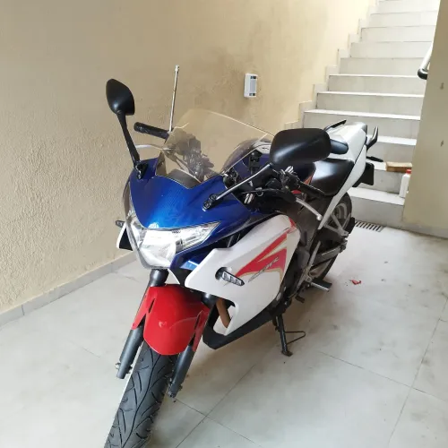 CBR 250R