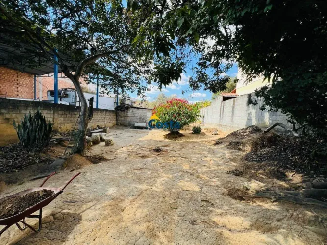 LOTE 350M² PLANO A 300 METROS DA PUC BETIM E RUA DO ROSARIO.