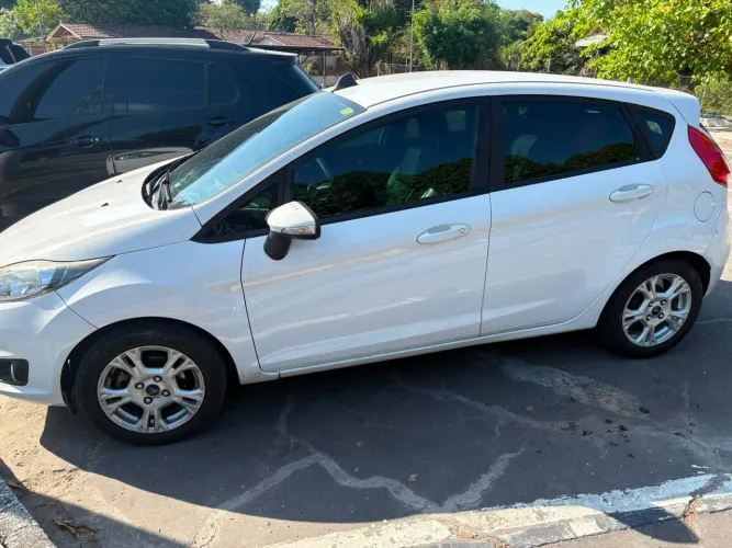 Ford Fiesta SEL 1.6 16V Flex Aut. 5P 2017