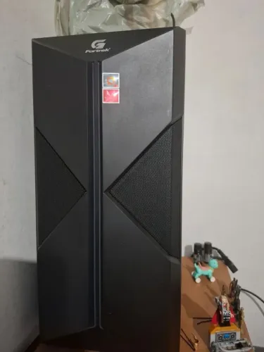 PC em perfeito estado. Estou vendendo pq vou viajar.