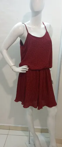 Vestido de alça vermelho coração preto tamanho p usado