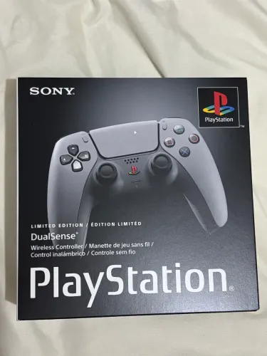 Controle PlayStation edição 30 anos