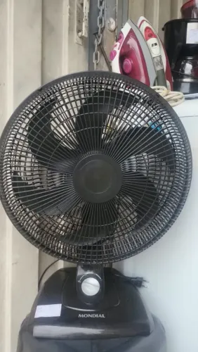 Esse ventilador da Mondial 50 cm 110V funcionando perfeitamente potentencia exc170 por 140