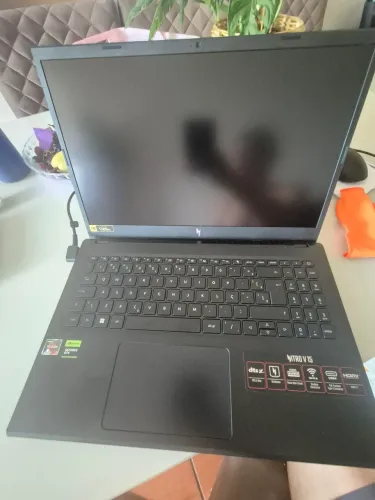 Notebook Acer Nitro v15 Ryzen 7 7735hs Rtx4050