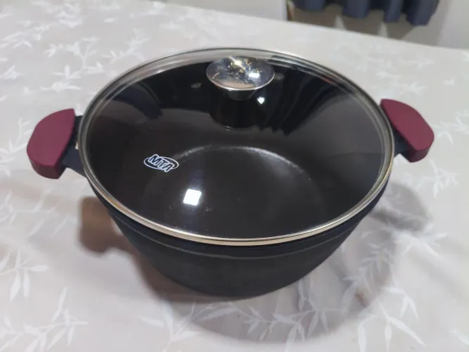 Panela de Aço Fundido MTA - 26cm 5,1 litros