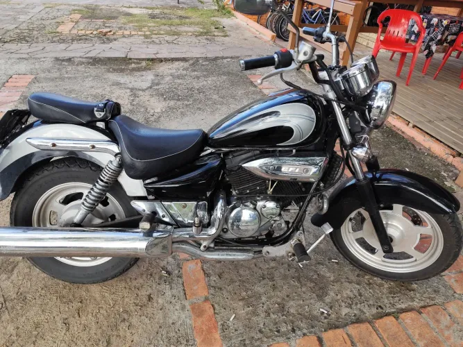 Vendo Mirage 250 EFI ano 2011