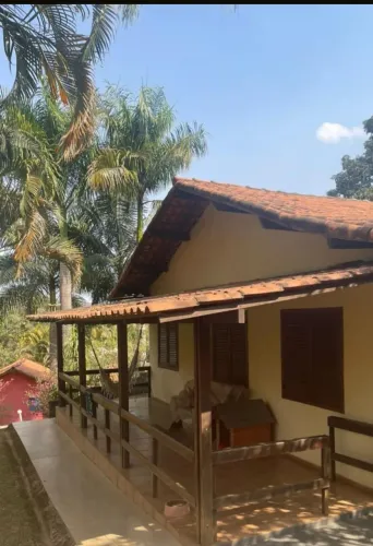 Fazenda / Sítios / Chácaras com 4 quartos à venda em Moeda