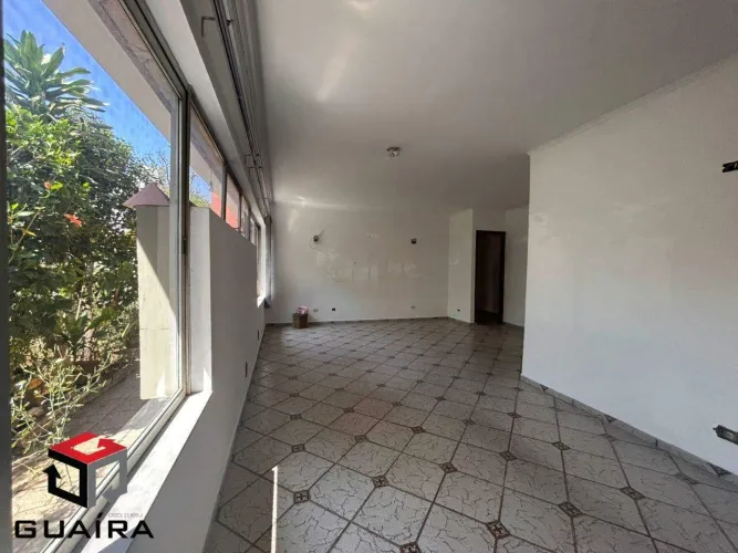 Casa Térrea à venda 3 quartos 1 suíte 8 vagas Santa Terezinha - Santo André - SP