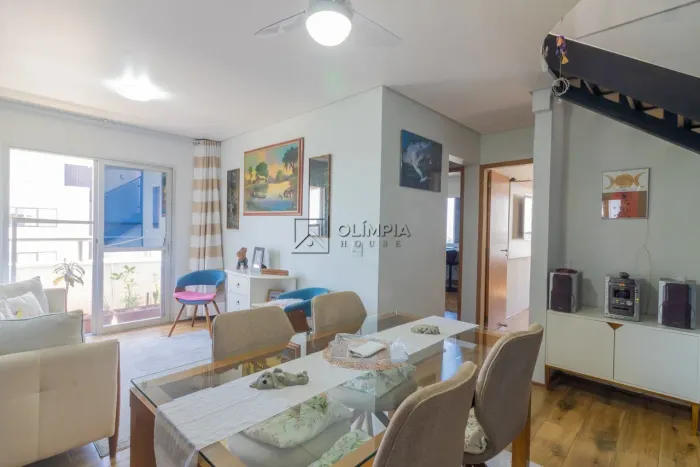 Aluguel Cobertura 3 Dormitórios - 249 m² Bela Vista