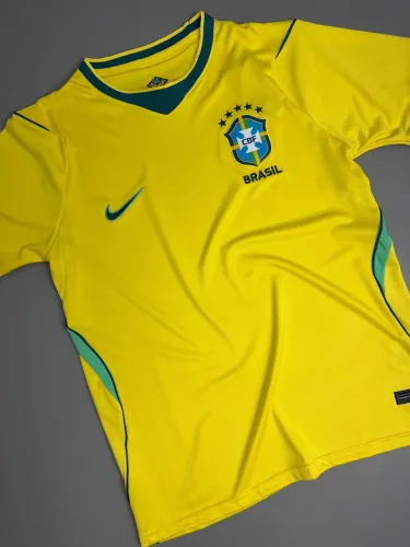 Camisa Brasil torcedor ?