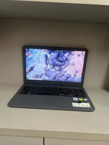 Notebook Samsung - Core I5 7Th - 8Gb Ram DDR4 - 240Gb de SSD