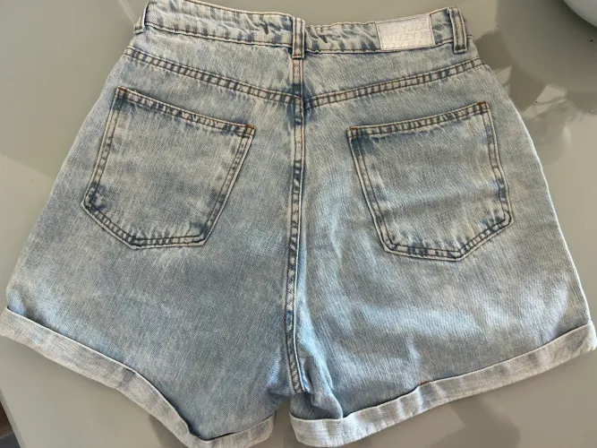Short jeans tamanho 40